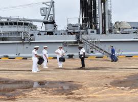 Escale inédite de la marine française au Port de Kribi